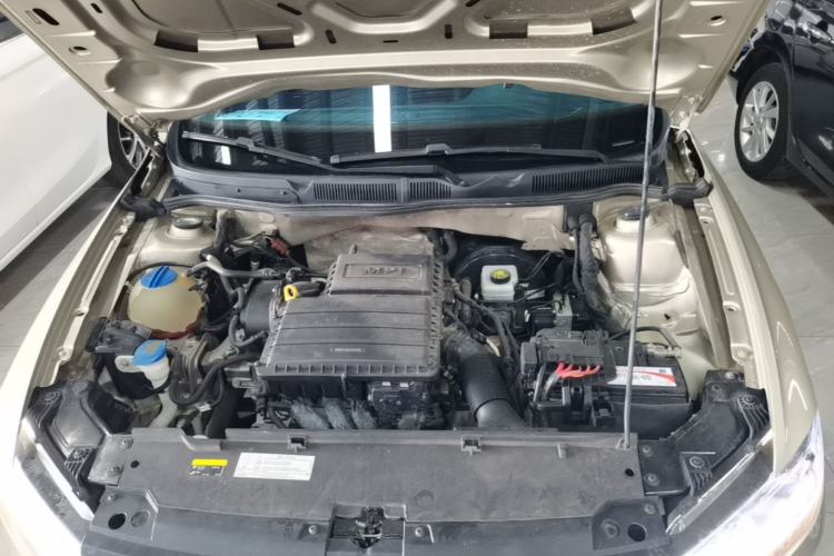 Used Volkswagen Bora 2018 1.5L Automatic Fashion Model Engine Bay