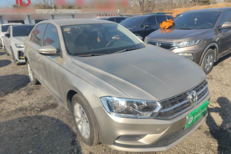 Used Volkswagen Bora 2018 1.5L Manual Fashion Model Exterior 2
