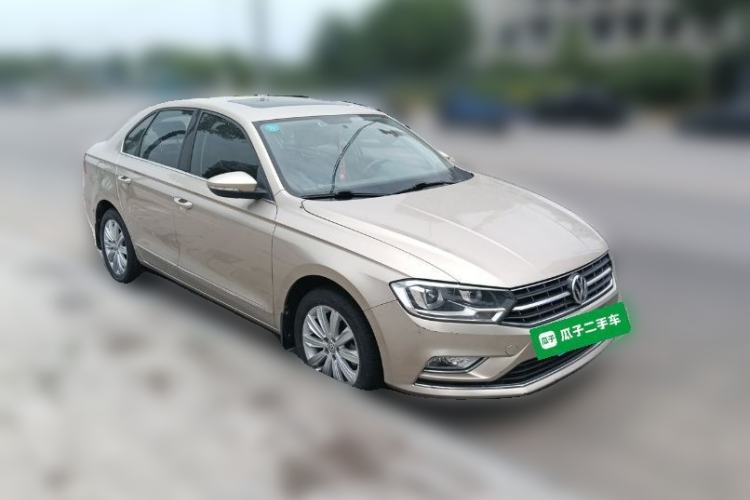 Used Volkswagen Bora 2018 1.5L Automatic Comfort Model Front Right 45 Deg
