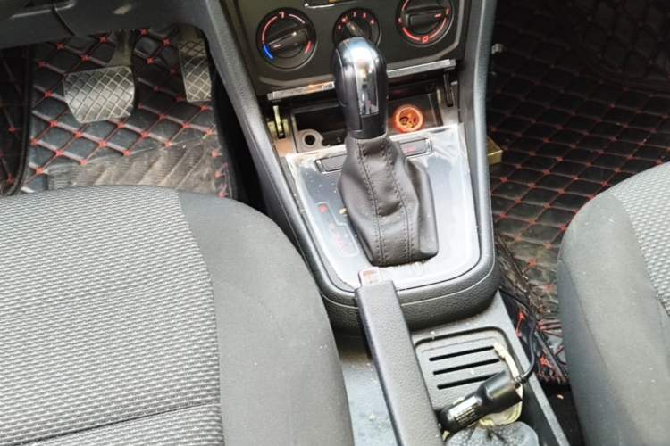 Used Volkswagen Bora 2018 1.5L Automatic Fashion Model Gear Lever