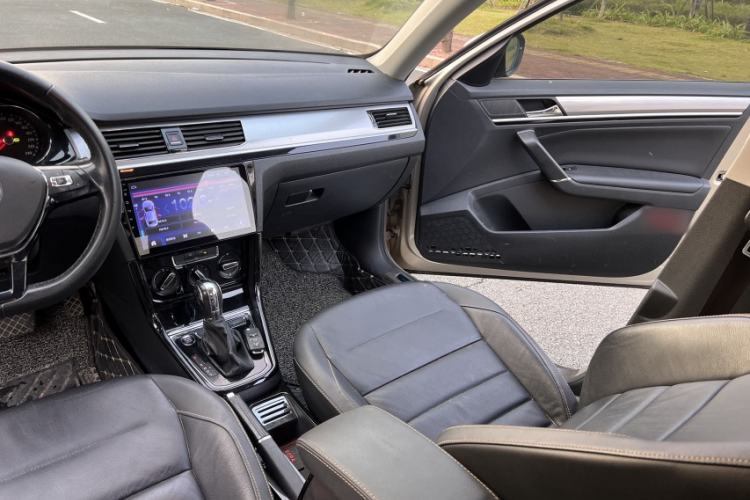 Used Volkswagen Bora 2018 1.5L Automatic Comfort Model Interior 4