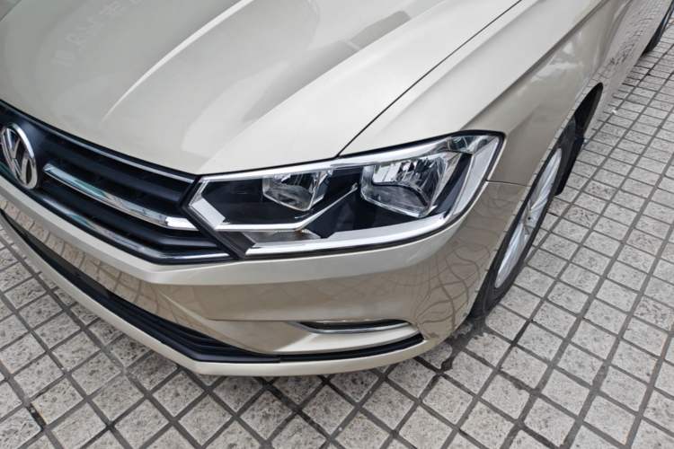 Used Volkswagen Bora 2018 1.5L Automatic Fashion Model Left Front Headlight