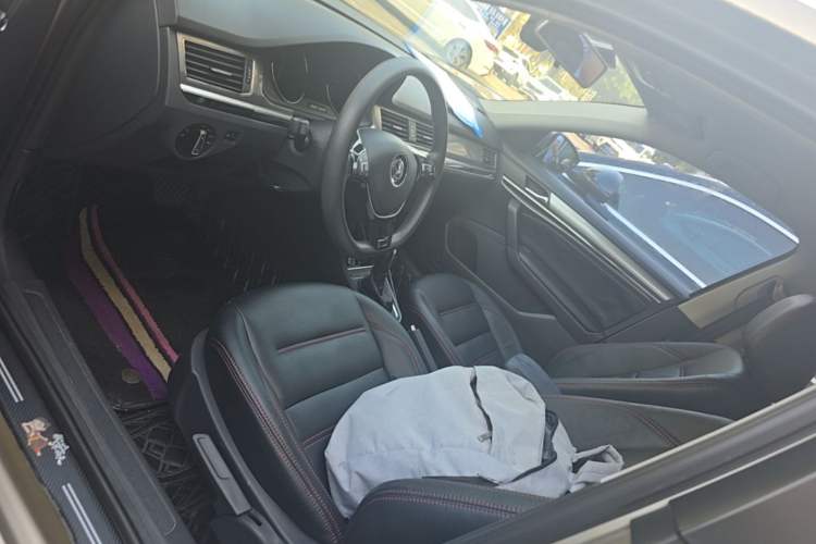 Used Volkswagen Bora 2018 1.5L Automatic Fashion Model Left Front Seat