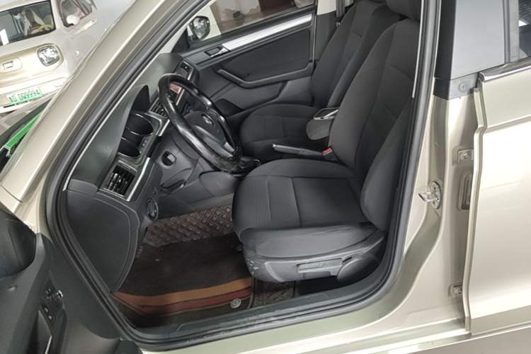 Used Volkswagen Bora 2018 1.5L Automatic Fashion Model Left Front Seat