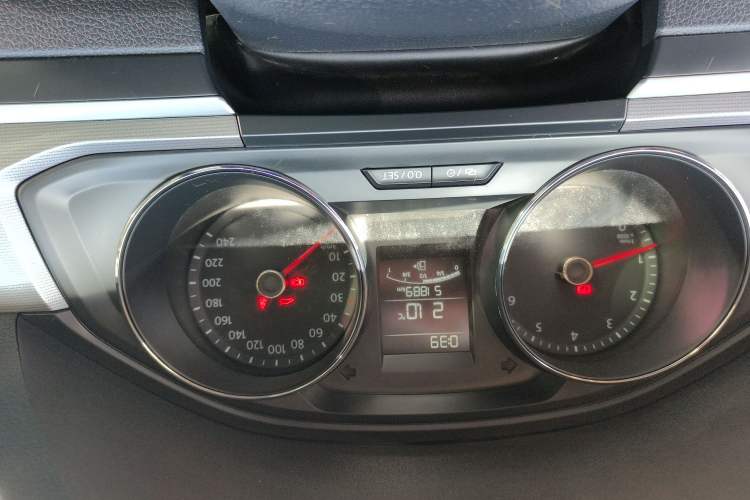 Used Volkswagen Bora 2018 1.5L Manual Fashion Model Odometer Close Up