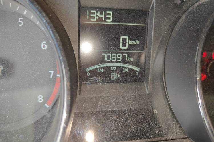 Used Volkswagen Bora 2018 1.5L Manual Comfort Model Odometer Close Up