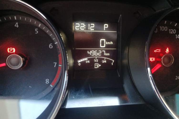 Used Volkswagen Bora 2018 1.5L Automatic Comfort Model Odometer Close Up