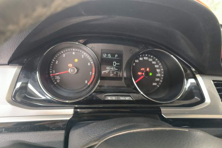 Used Volkswagen Bora 2018 1.5L Automatic Comfort Model Odometer Close Up
