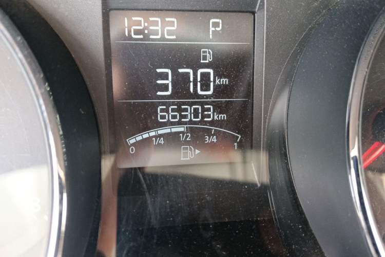 Used Volkswagen Bora 2018 1.5L Automatic Comfort Model Odometer Close Up