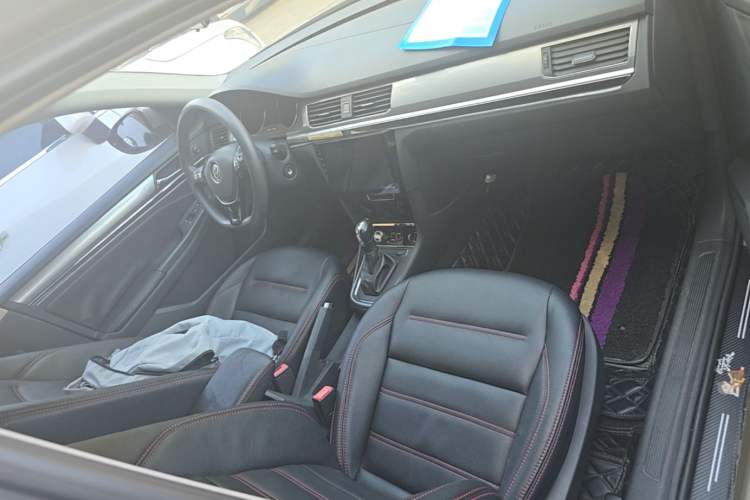 Used Volkswagen Bora 2018 1.5L Automatic Fashion Model Right Front Seat