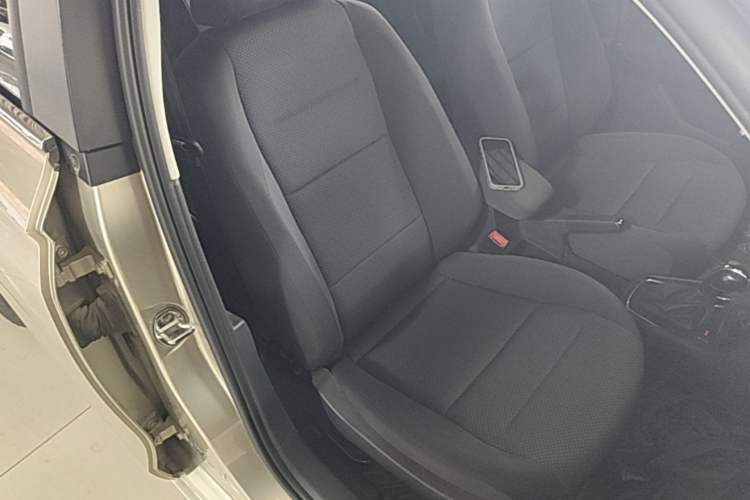 Used Volkswagen Bora 2018 1.5L Automatic Fashion Model Right Front Seat