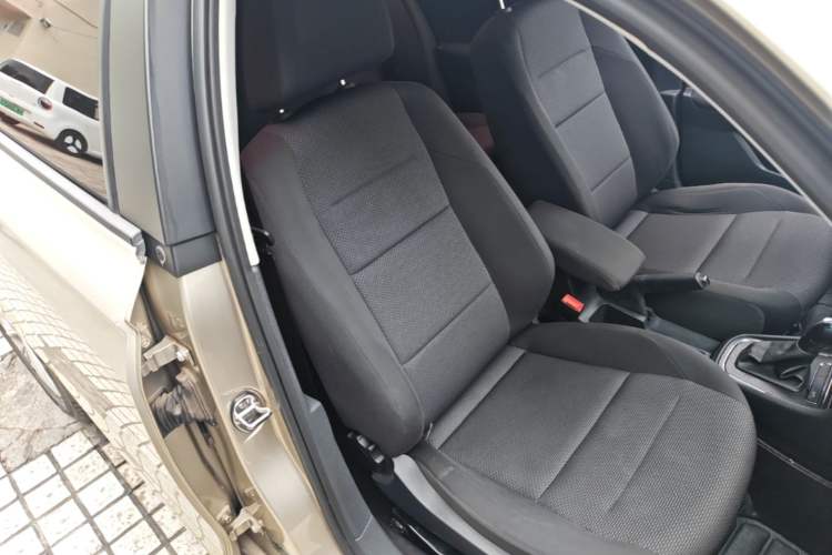 Used Volkswagen Bora 2018 1.5L Automatic Fashion Model Right Front Seat