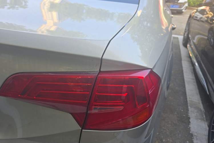 Used Volkswagen Bora 2018 1.5L Automatic Fashion Model Right Rear Taillight
