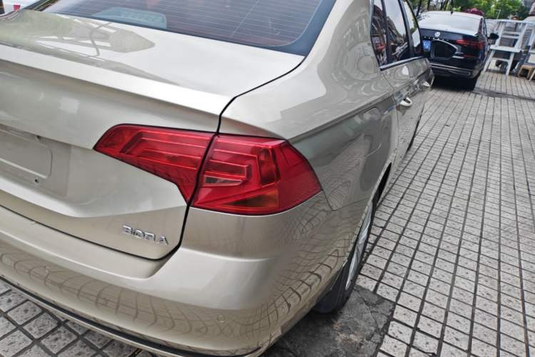 Used Volkswagen Bora 2018 1.5L Automatic Fashion Model Right Rear Taillight