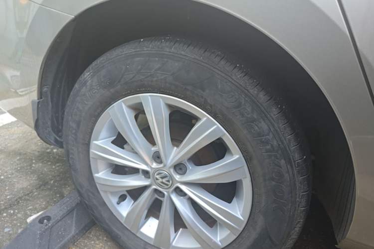 Used Volkswagen Bora 2018 1.5L Automatic Fashion Model Right Rear Wheel Hub