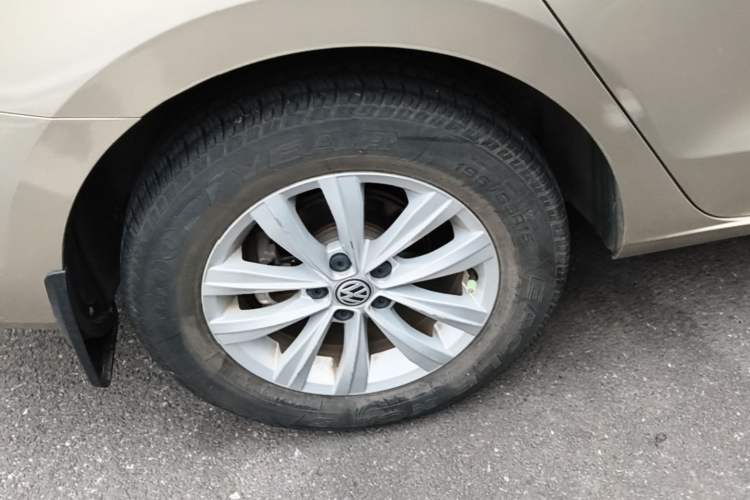 Used Volkswagen Bora 2018 1.5L Automatic Fashion Model Right Rear Wheel Hub