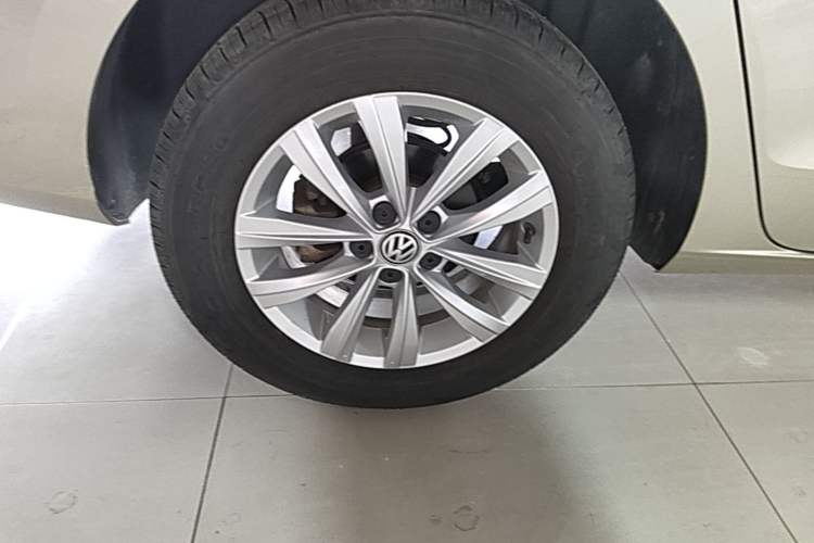 Used Volkswagen Bora 2018 1.5L Automatic Fashion Model Right Rear Wheel Hub