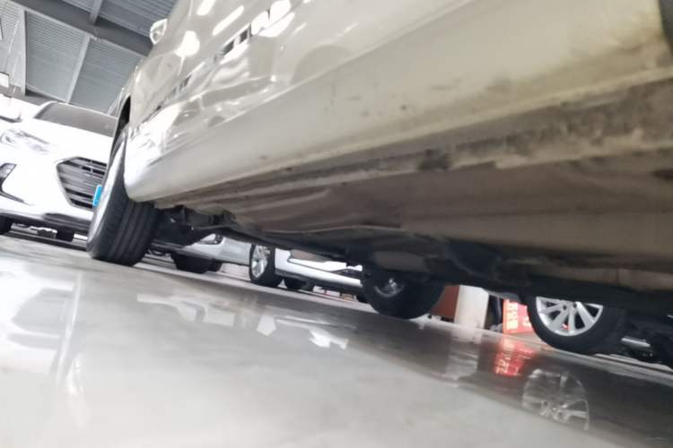 Used Volkswagen Bora 2018 1.5L Automatic Fashion Model Right Side Sill