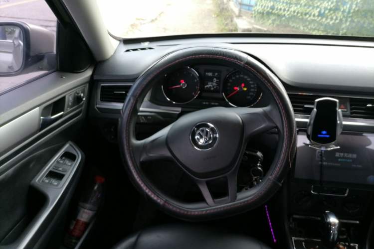 Used Volkswagen Bora 2018 1.5L Automatic Fashion Model Steering Wheel