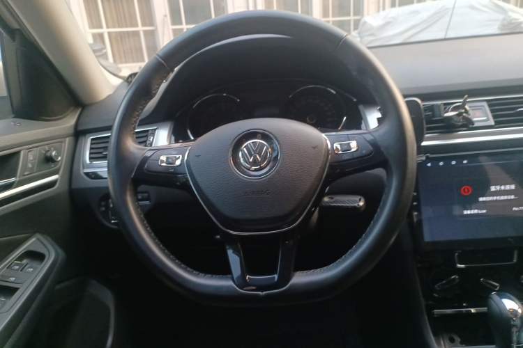 Used Volkswagen Bora 2018 1.5L Automatic Comfort Model Steering Wheel