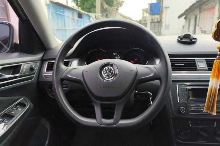 Used Volkswagen Bora 2018 1.5L Manual Fashion Model Steering Wheel