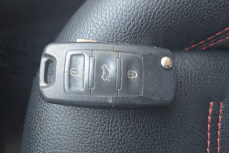 Used Volkswagen Bora 2018 1.5L Automatic Fashion Model Vehicle Key