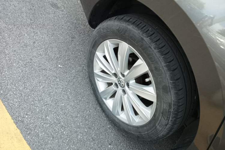 Used Volkswagen Bora 2018 1.5L Automatic Comfort Model Exterior 3