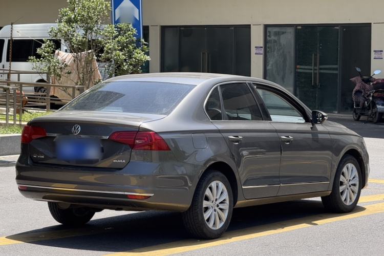 Used Volkswagen Bora 2018 1.5L Automatic Comfort Model Exterior 4