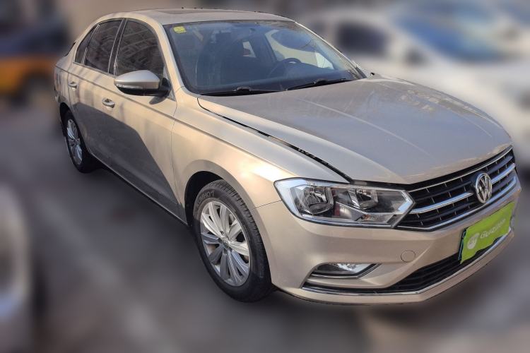 Used Volkswagen Bora 2018 1.5L Manual Comfort Model Front Right 45 Deg