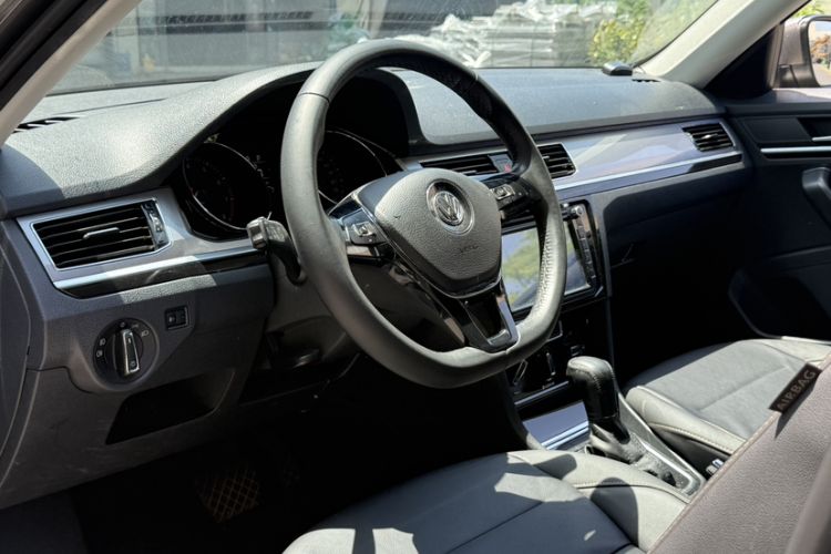 Used Volkswagen Bora 2018 1.5L Automatic Comfort Model Interior 5