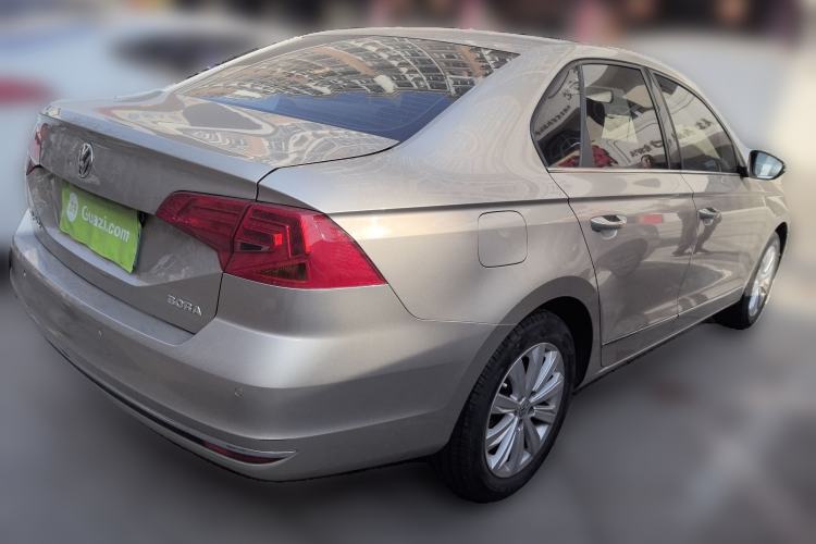 Used Volkswagen Bora 2018 1.5L Manual Comfort Model Rear Right 45 Deg