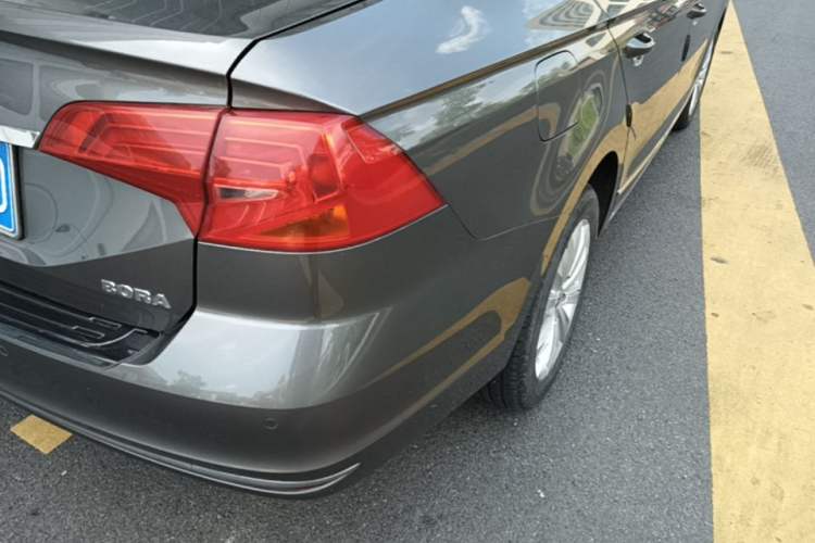 Used Volkswagen Bora 2018 1.5L Automatic Comfort Model Right Rear Taillight