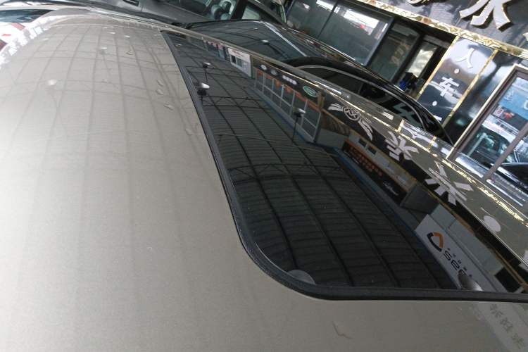 Used Volkswagen Bora 2018 1.5L Automatic Comfort Model Roof