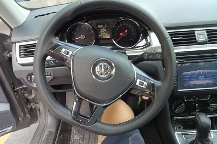 Used Volkswagen Bora 2018 1.5L Automatic Comfort Model Steering Wheel