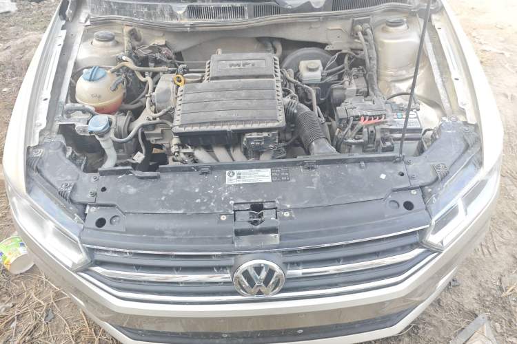 Used Volkswagen Bora 2018 1.5L Manual Fashion Model Engine Bay