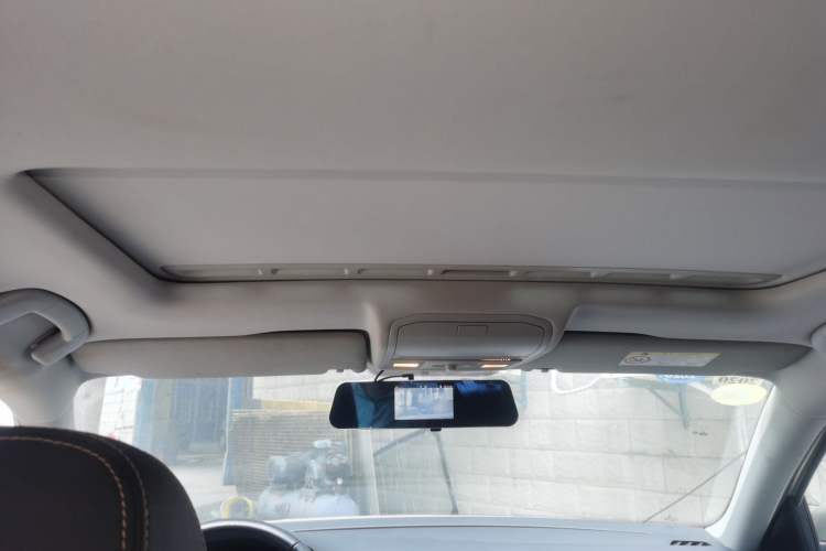 Used Volkswagen Bora 2018 1.5L Automatic Comfort Model Headliner