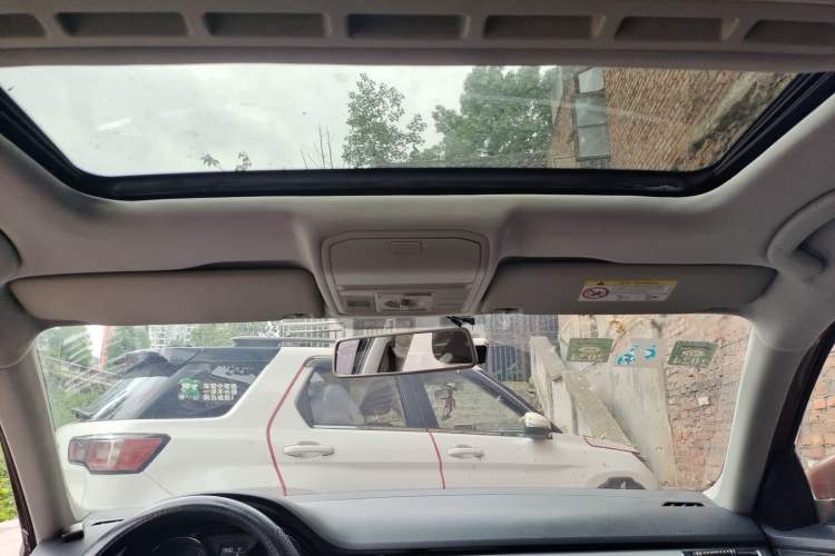 Used Volkswagen Bora 2018 1.5L Automatic Comfort Model Headliner