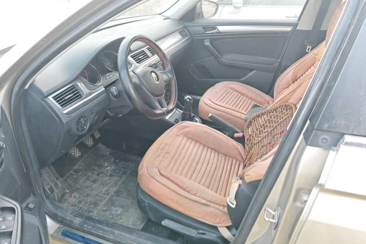 Used Volkswagen Bora 2018 1.5L Manual Fashion Model Left Front Seat