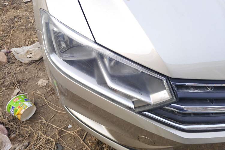 Used Volkswagen Bora 2018 1.5L Manual Fashion Model Right Front Headlight