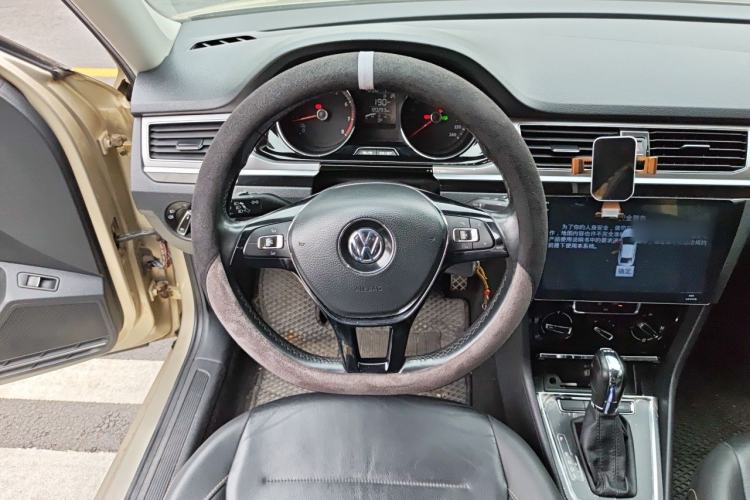 Used Volkswagen Bora 2018 230TSI DSG Comfort Model Steering Wheel