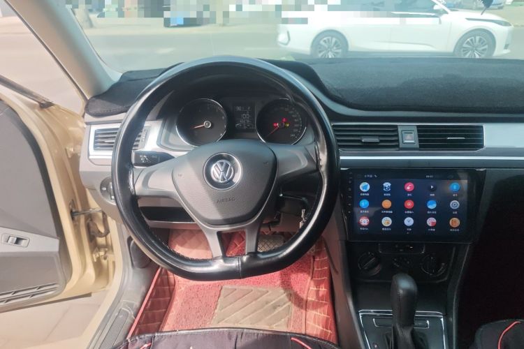 Used Volkswagen Bora 2018 1.5L Automatic Fashion Model Steering Wheel