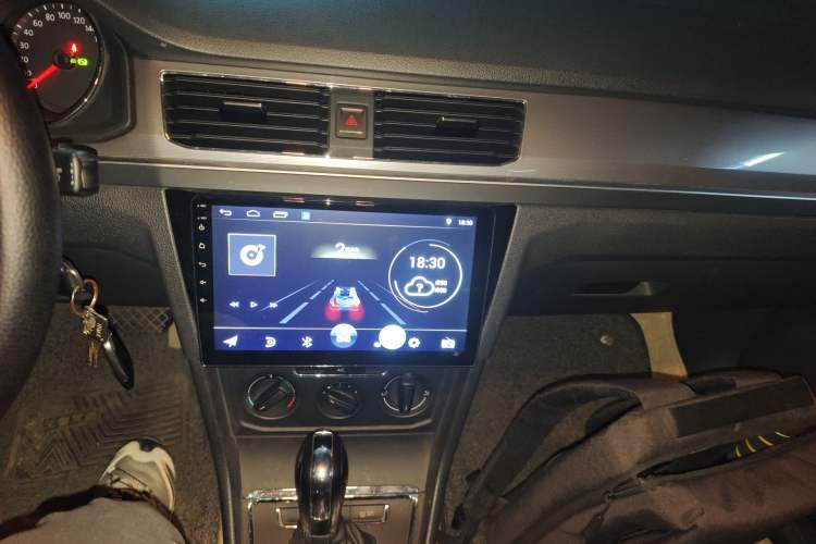 Used Volkswagen Bora 2018 1.5L Automatic Fashion Model Audio And AC Panel