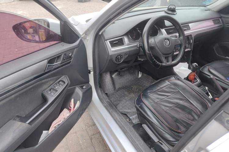 Used Volkswagen Bora 2018 1.5L Manual Fashion Model Driver Seat