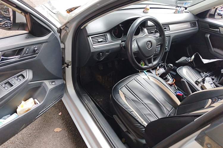 Used Volkswagen Bora 2018 1.5L Manual Fashion Model Driver Seat
