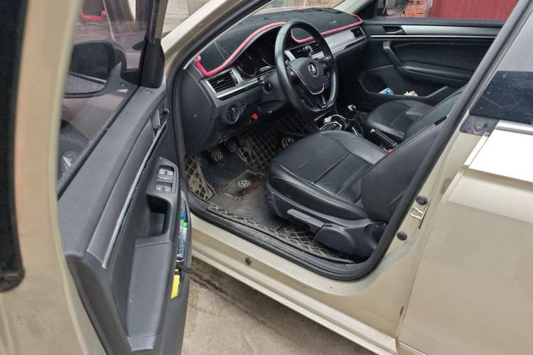 Used Volkswagen Bora 2018 1.5L Manual Comfort Model Driver Seat