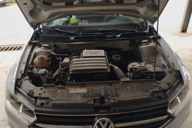 Used Volkswagen Bora 2018 1.5L Manual Fashion Model Engine Bay