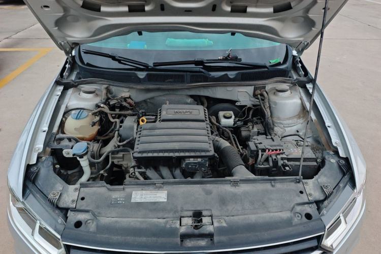 Used Volkswagen Bora 2018 1.5L Automatic Fashion Model Engine Bay
