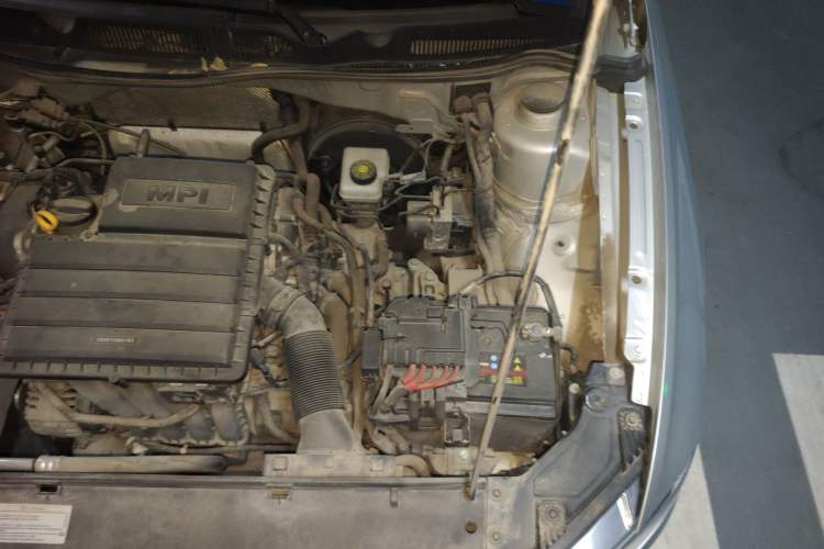 Used Volkswagen Bora 2018 1.5L Automatic Fashion Model Engine Bay Left