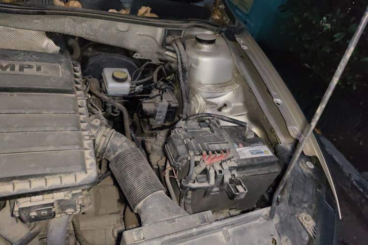 Used Volkswagen Bora 2018 1.5L Manual Fashion Model Engine Bay Left