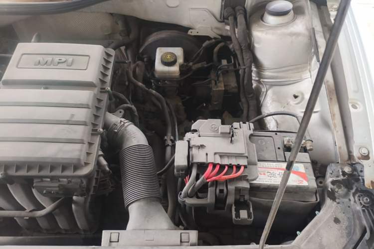 Used Volkswagen Bora 2018 1.5L Automatic Comfort Model Engine Bay Left